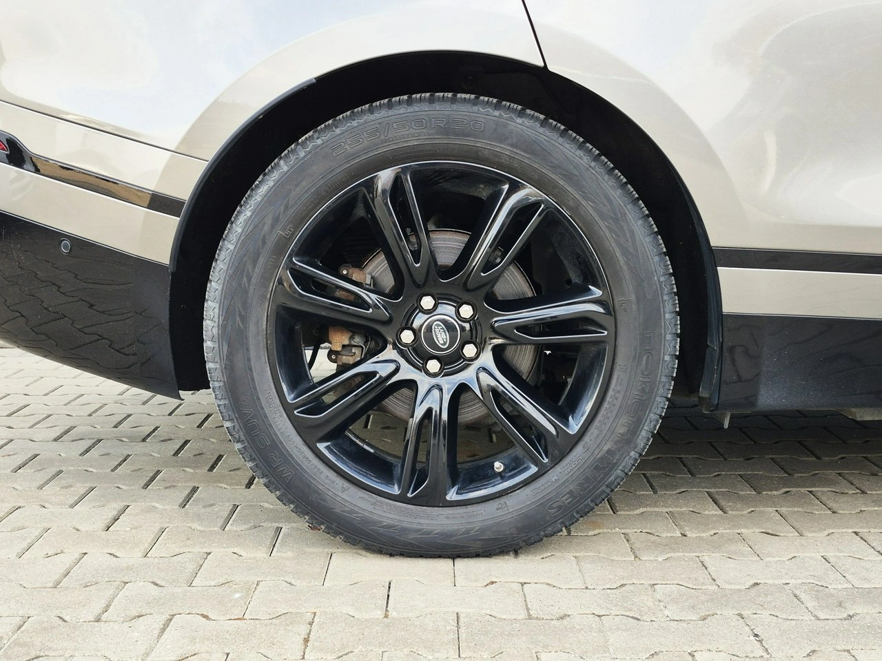 Land Rover Range Rover Velar - Zdjęcie 8