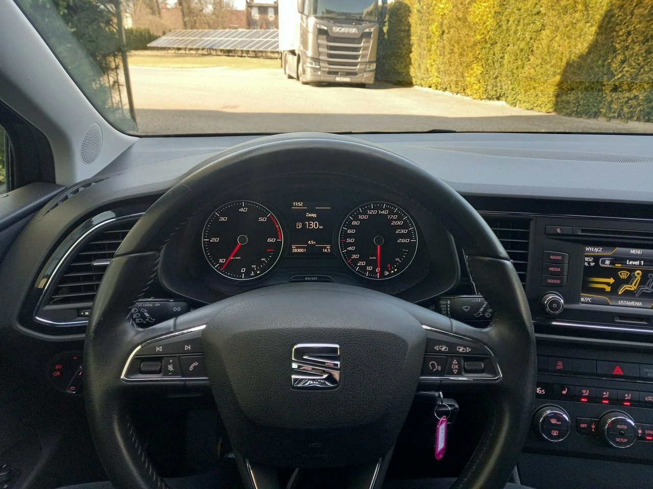 Seat Leon - Zdjęcie 30