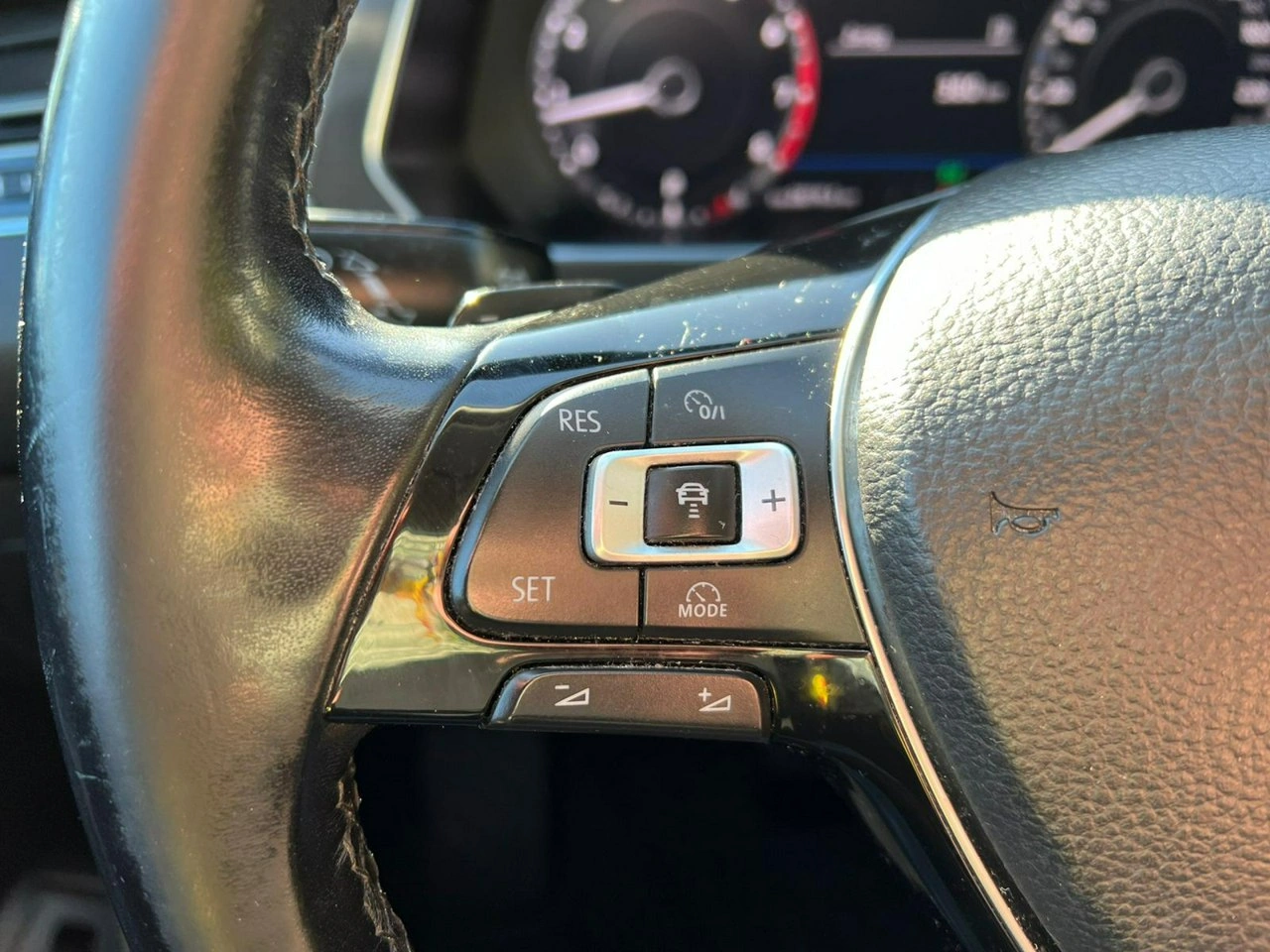 Volkswagen Tiguan Allspace - Zdjęcie 11