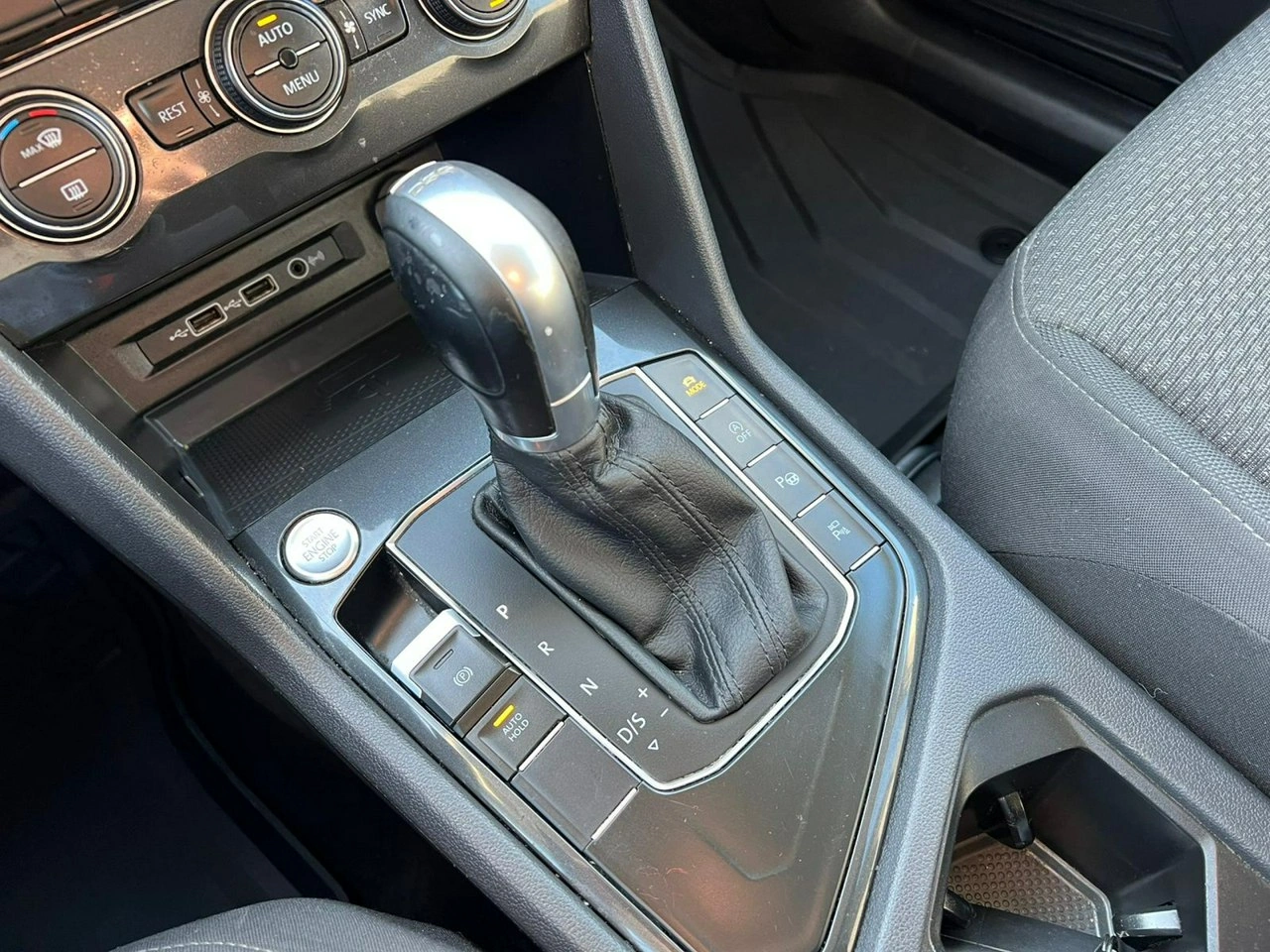 Volkswagen Tiguan Allspace - Zdjęcie 16