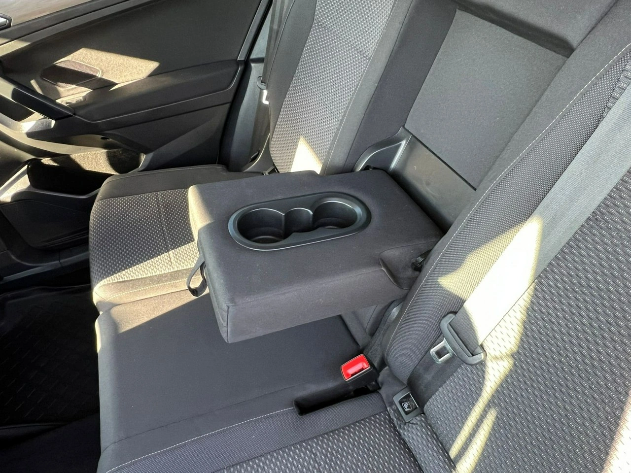 Volkswagen Tiguan Allspace - Zdjęcie 20