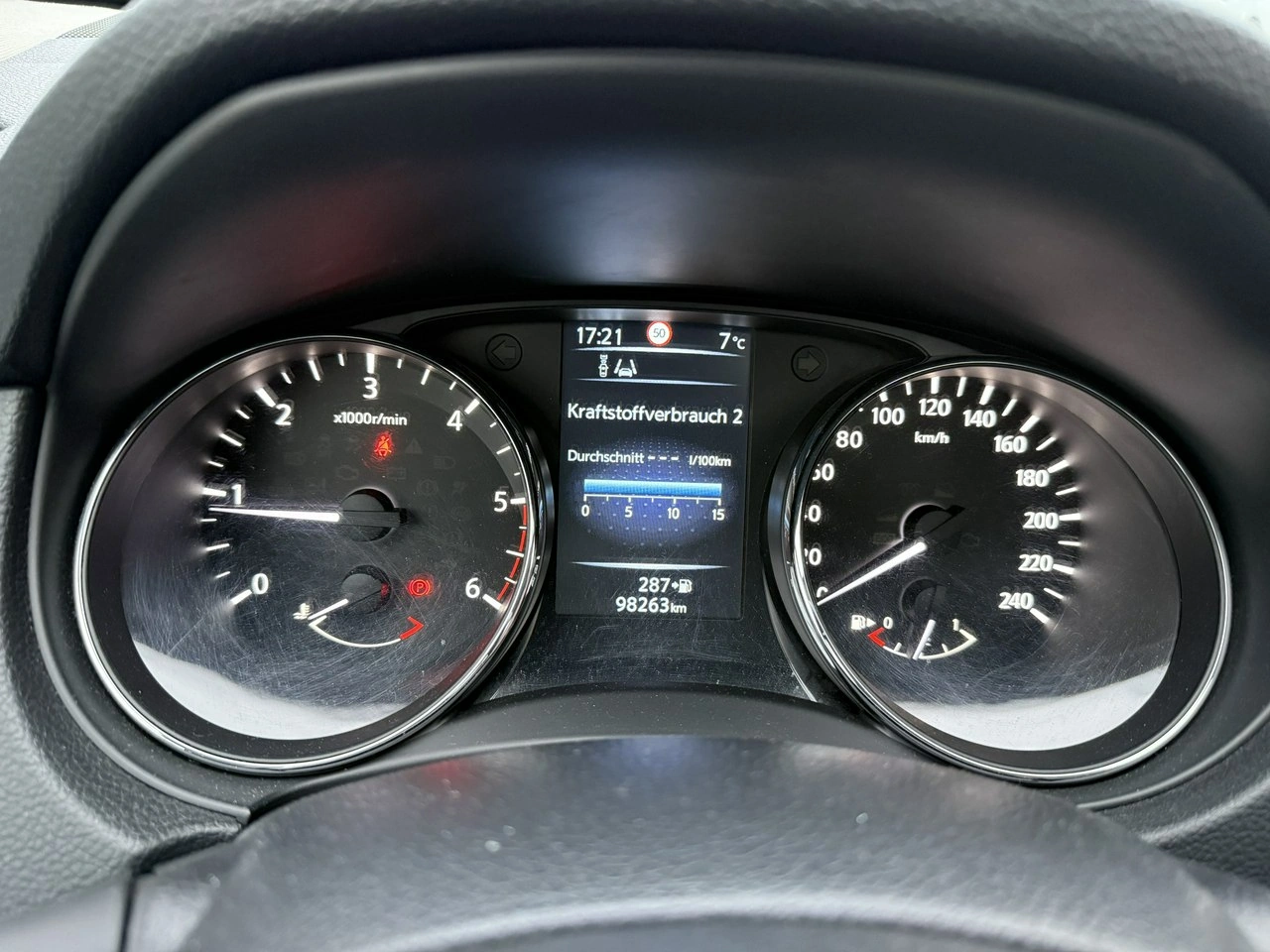 Nissan Qashqai - Zdjęcie 32