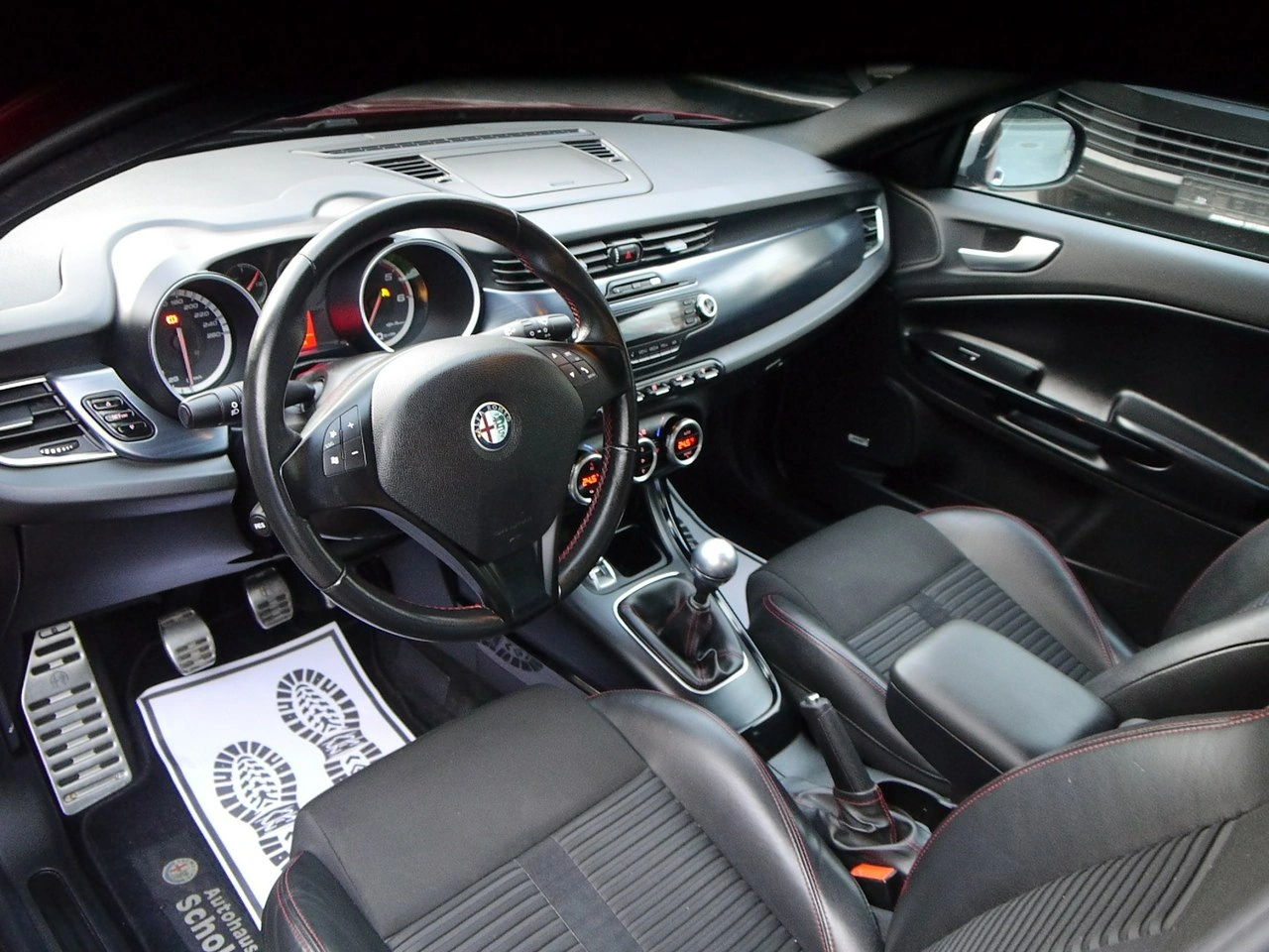 Alfa Romeo Giulietta - Zdjęcie 23