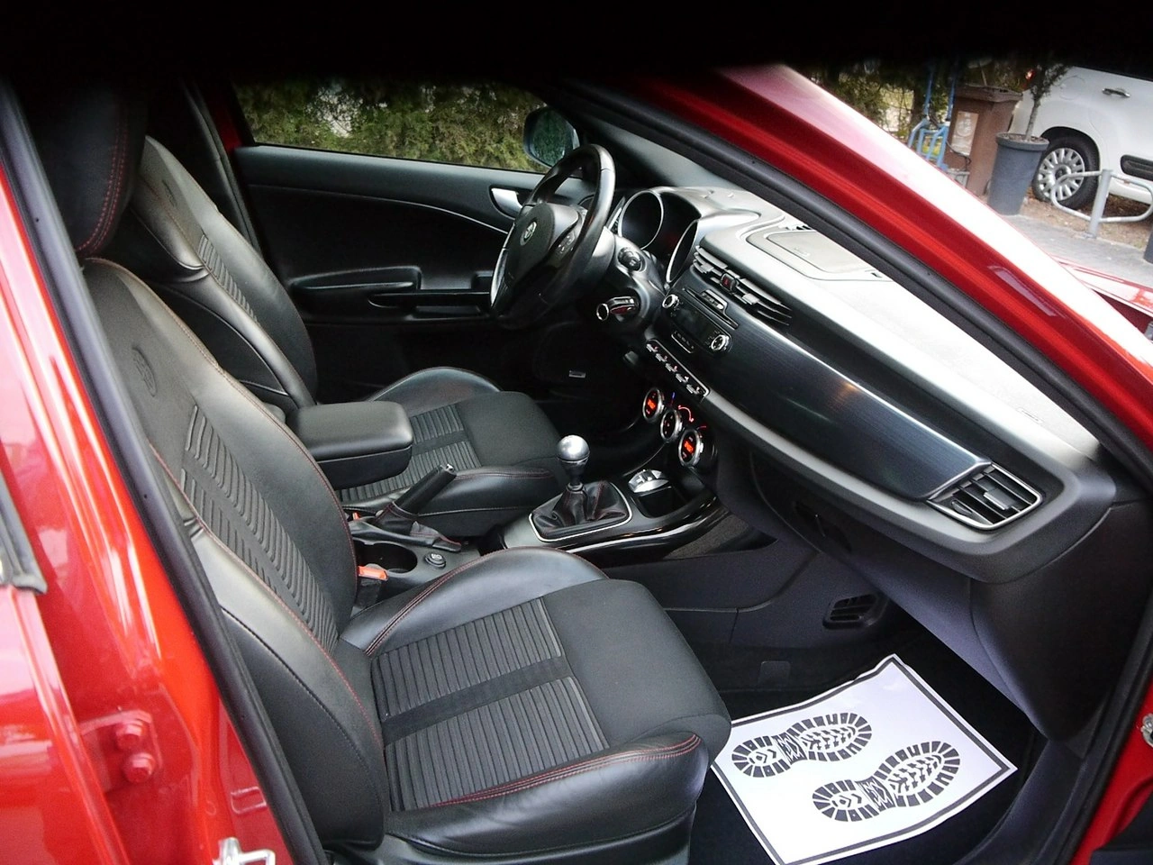 Alfa Romeo Giulietta - Zdjęcie 24