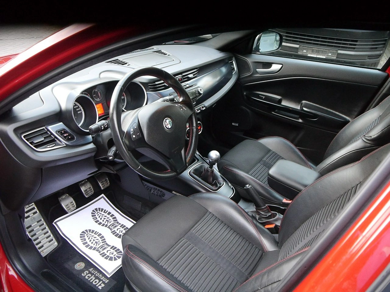 Alfa Romeo Giulietta - Zdjęcie 25