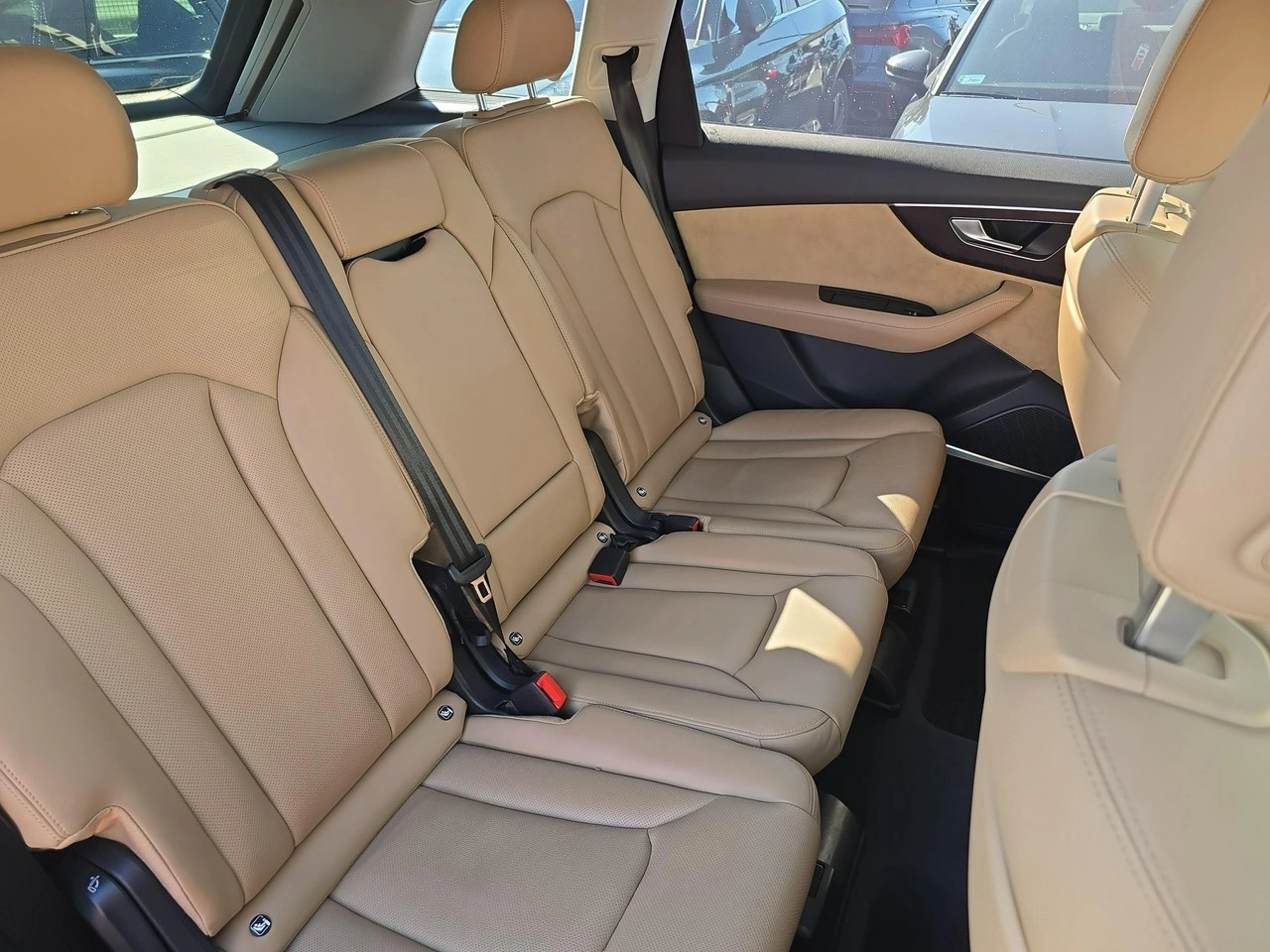 Audi Q7 - Zdjęcie 10