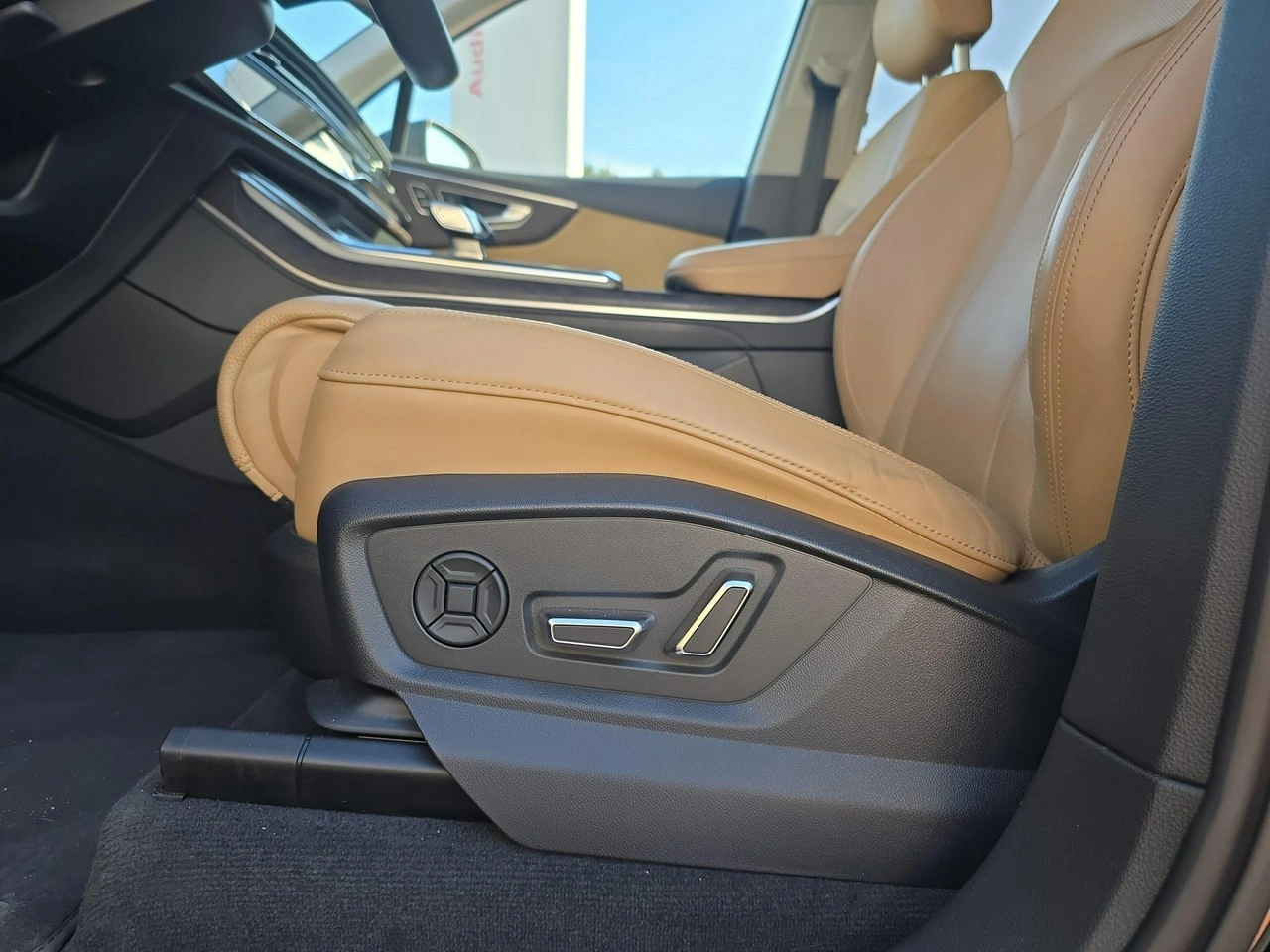 Audi Q7 - Zdjęcie 18