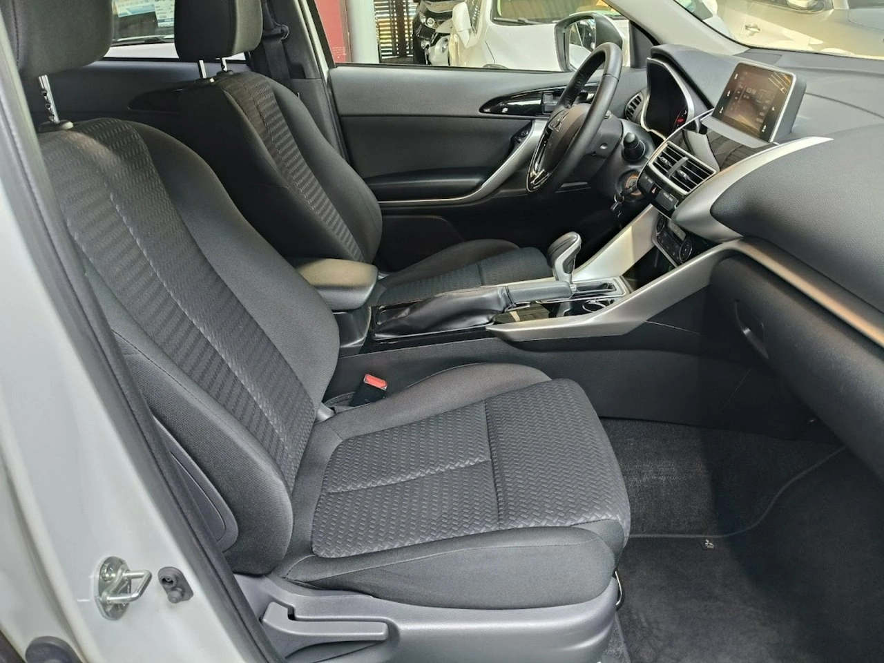 Mitsubishi Eclipse Cross - Zdjęcie 11