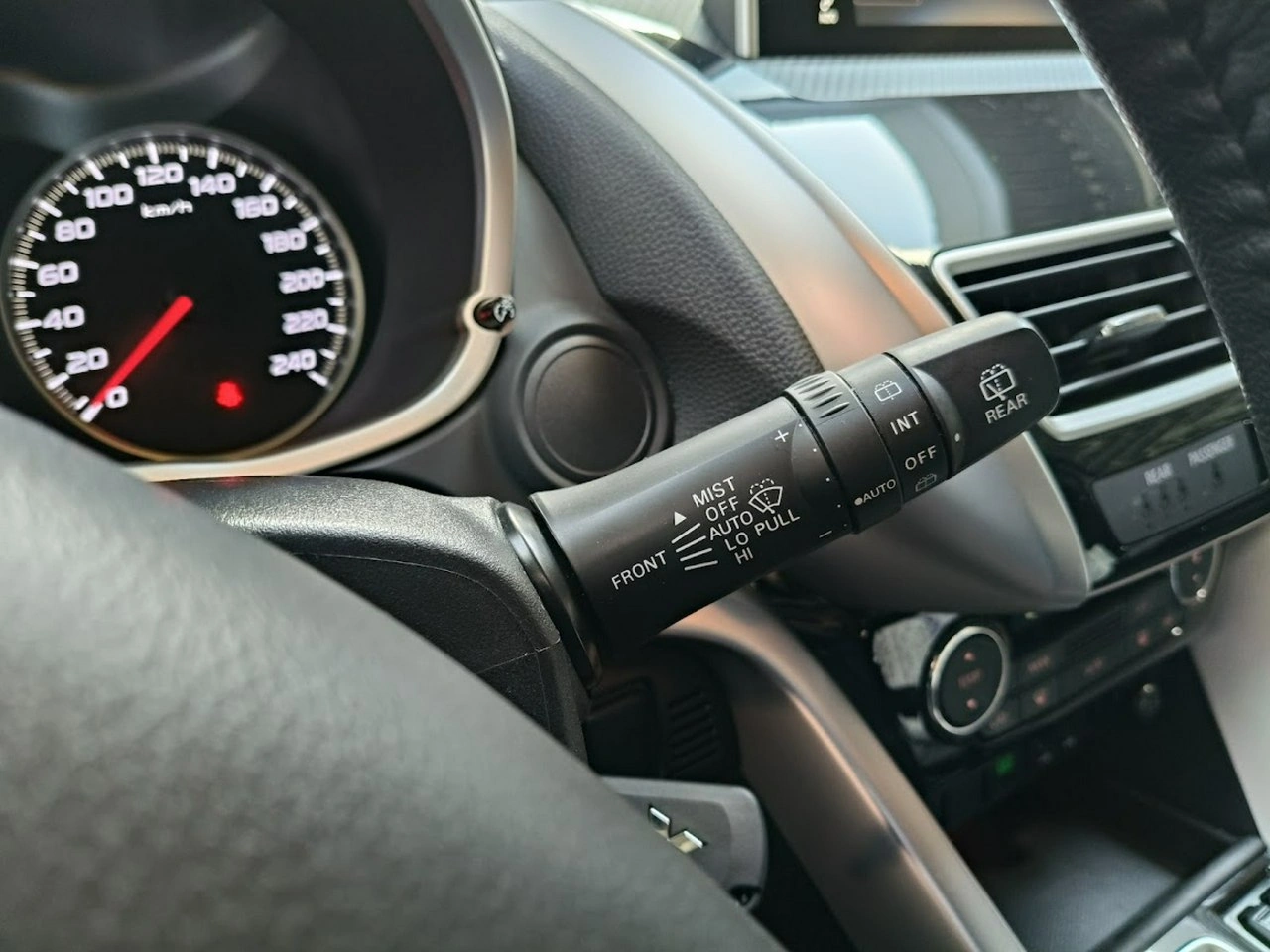 Mitsubishi Eclipse Cross - Zdjęcie 20