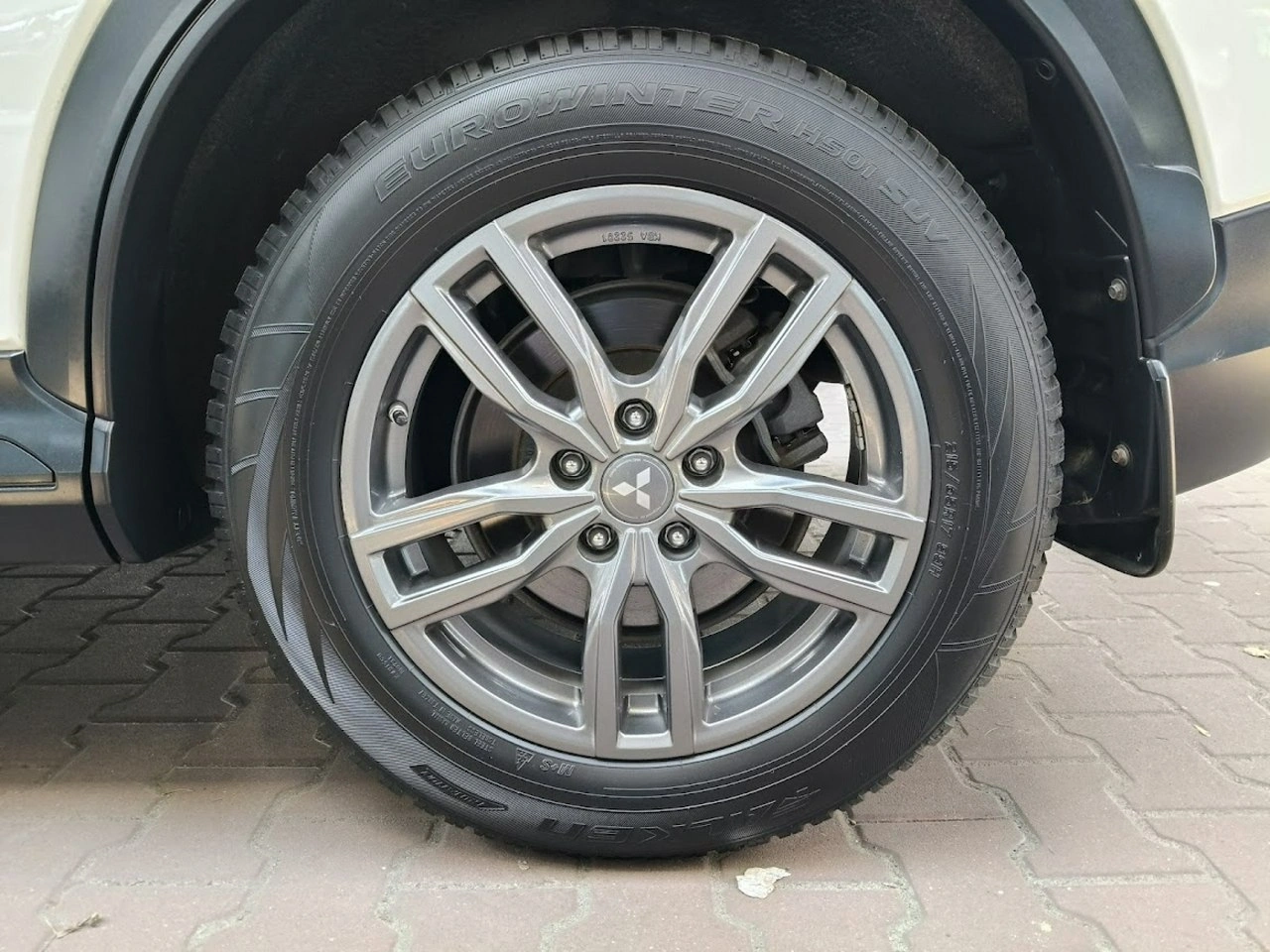 Mitsubishi Eclipse Cross - Zdjęcie 8