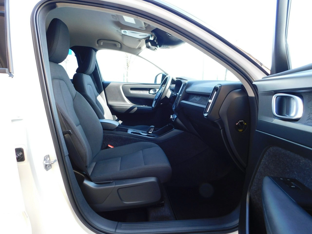 Volvo XC 40 - Zdjęcie 12