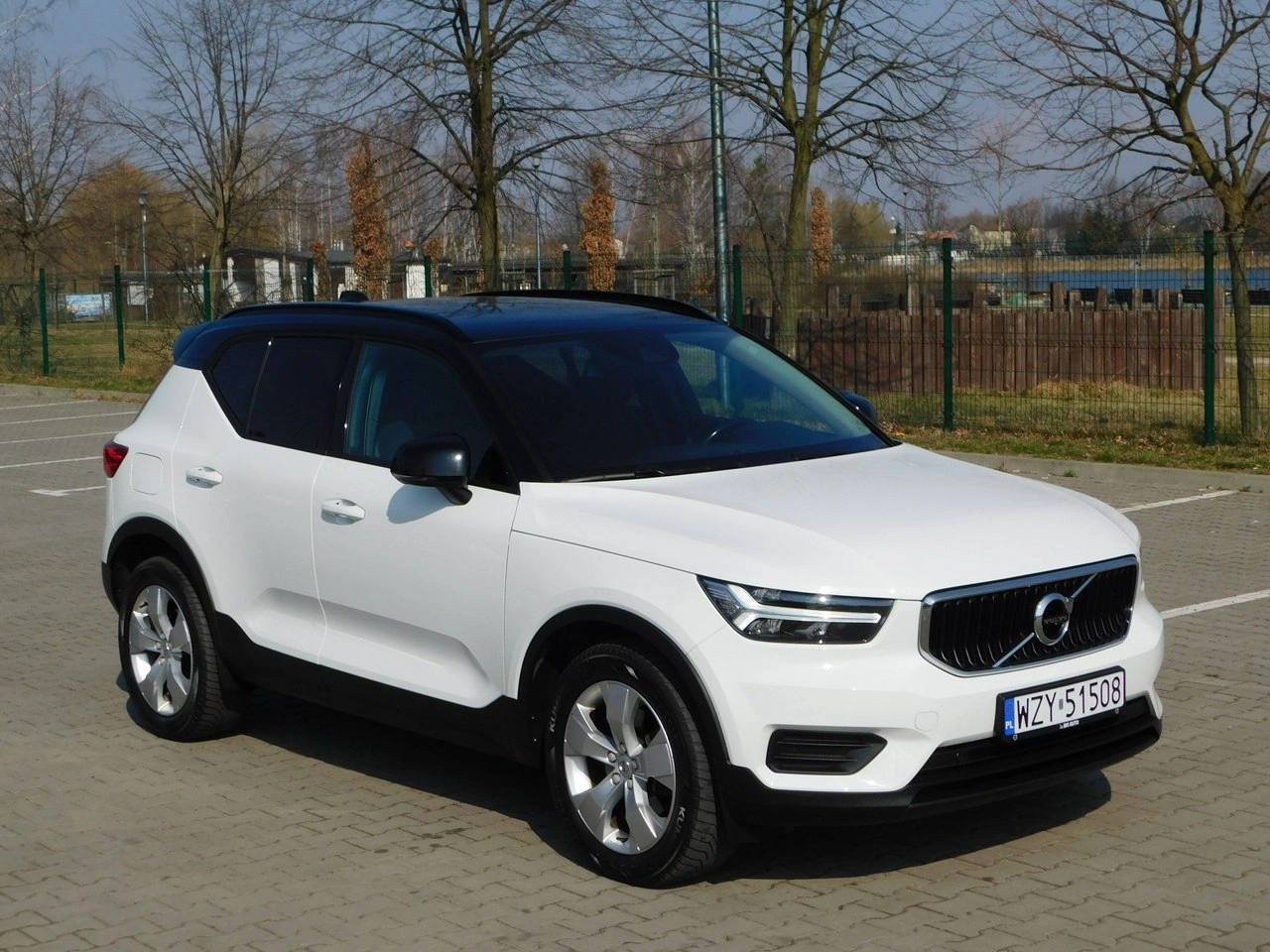 Volvo XC 40 - Zdjęcie 2