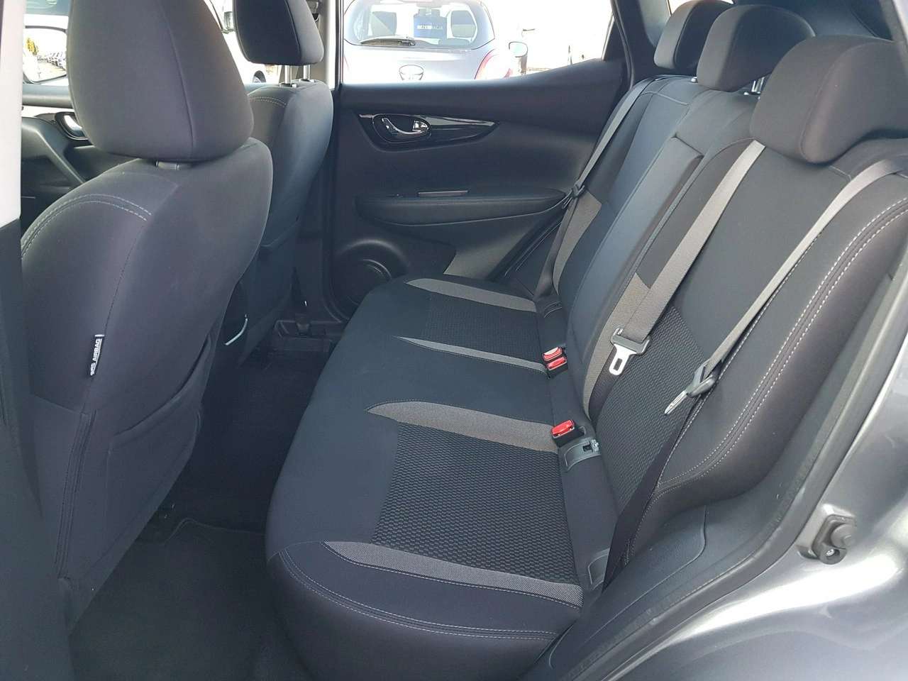 Nissan Qashqai - Zdjęcie 10