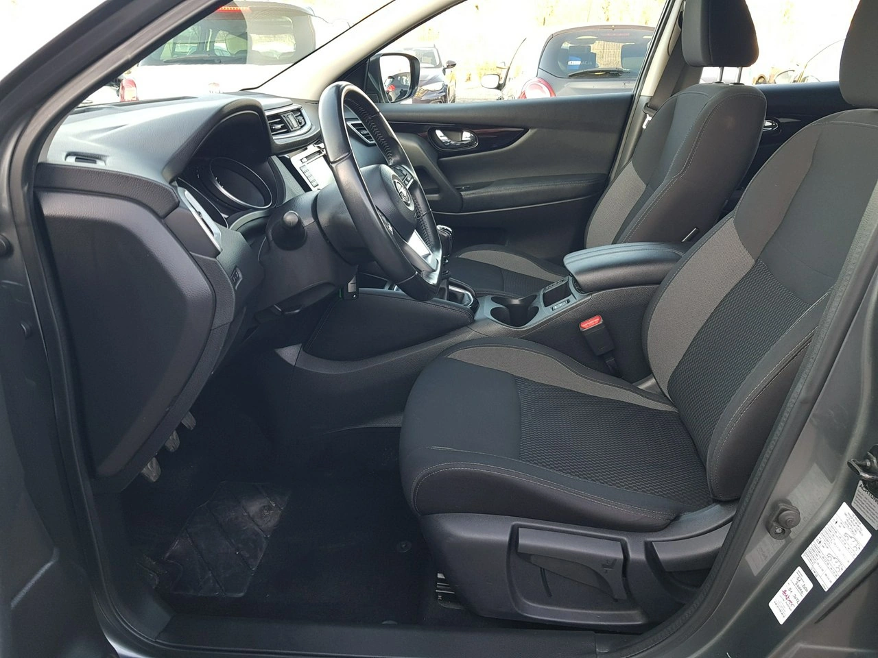 Nissan Qashqai - Zdjęcie 8