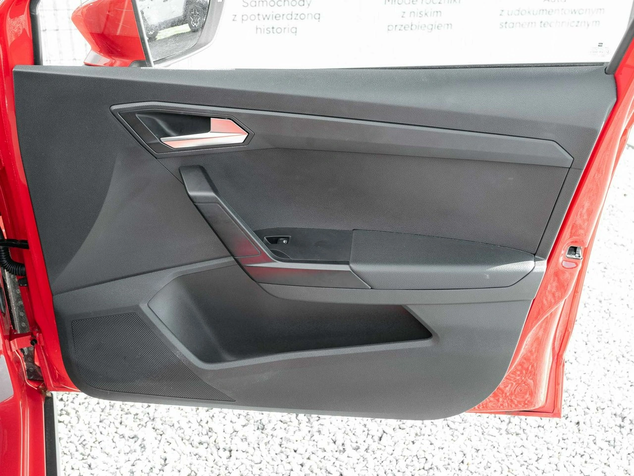 Seat Arona - Zdjęcie 24