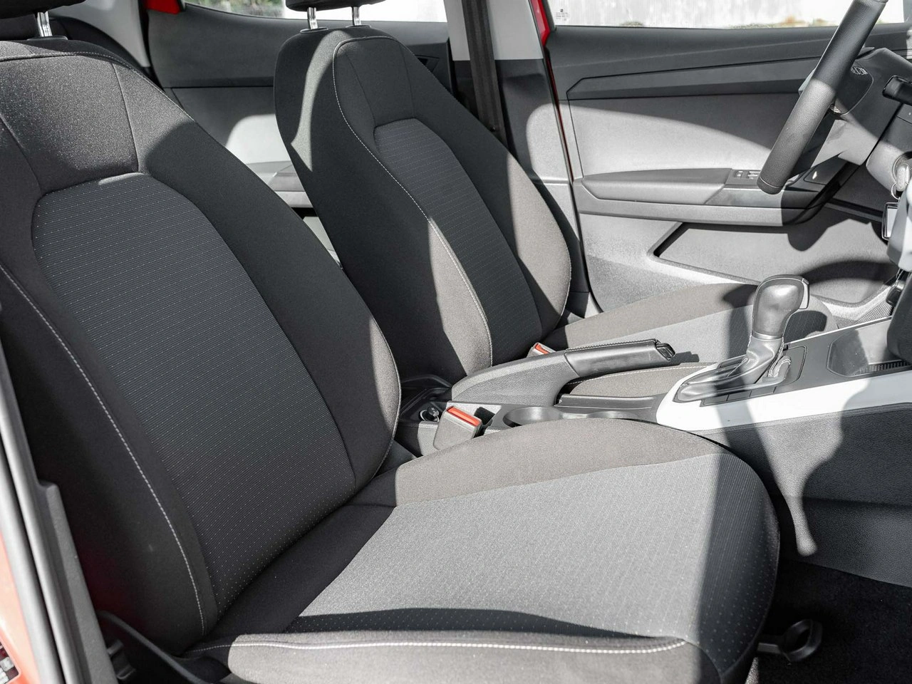 Seat Arona - Zdjęcie 26