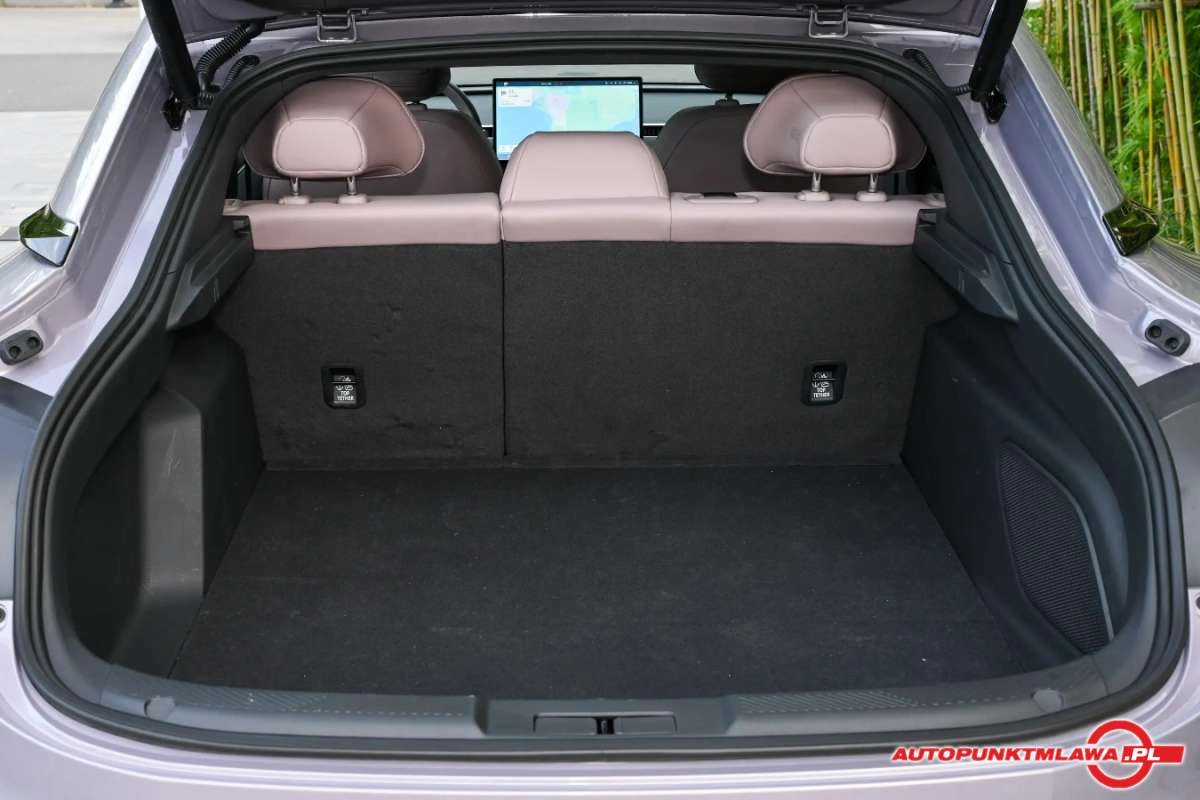 XPeng G3i - Zdjęcie 17