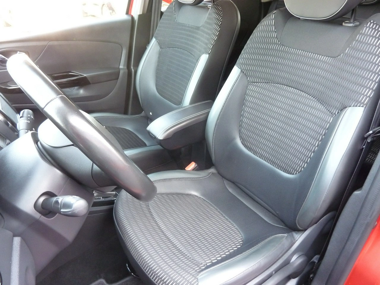 Renault Captur - Zdjęcie 11