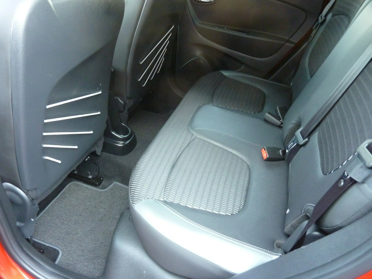 Renault Captur - Zdjęcie 12