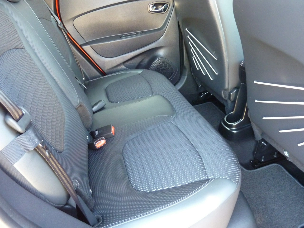 Renault Captur - Zdjęcie 13