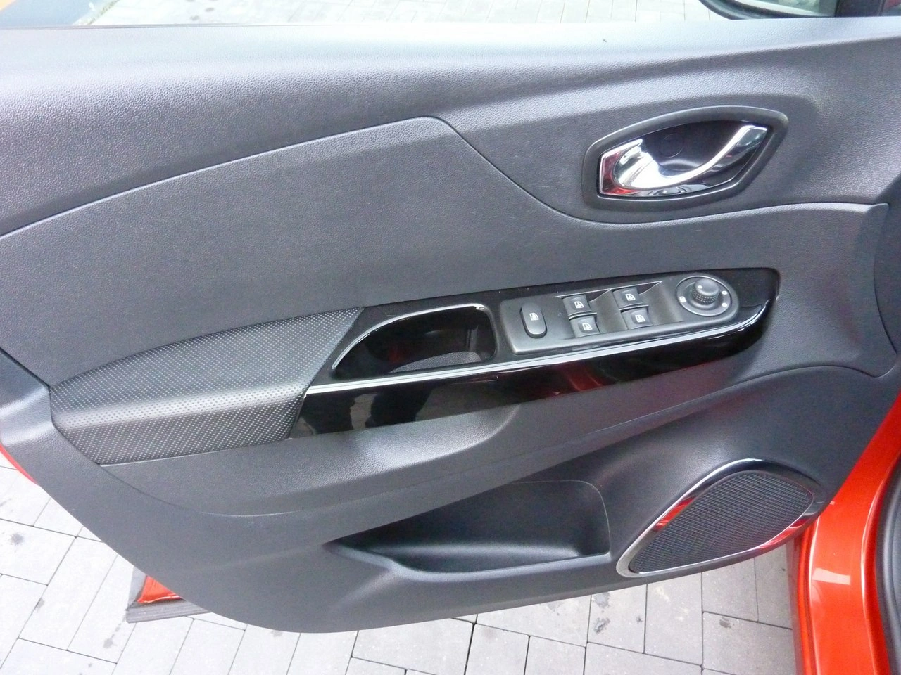 Renault Captur - Zdjęcie 33