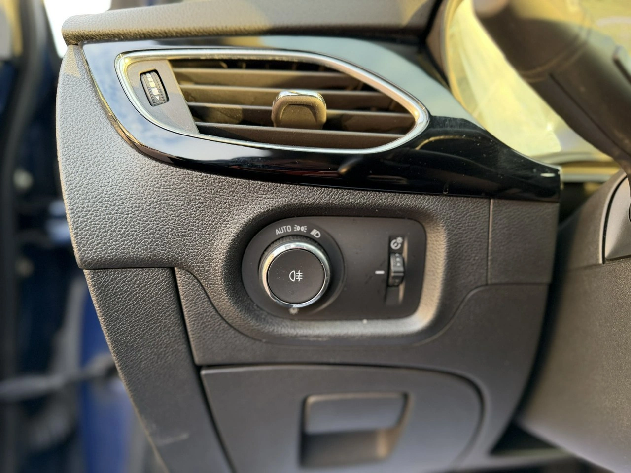 Opel Astra Sports Tourer - Zdjęcie 15