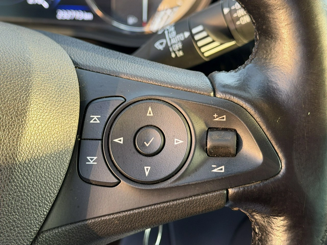 Opel Astra Sports Tourer - Zdjęcie 17