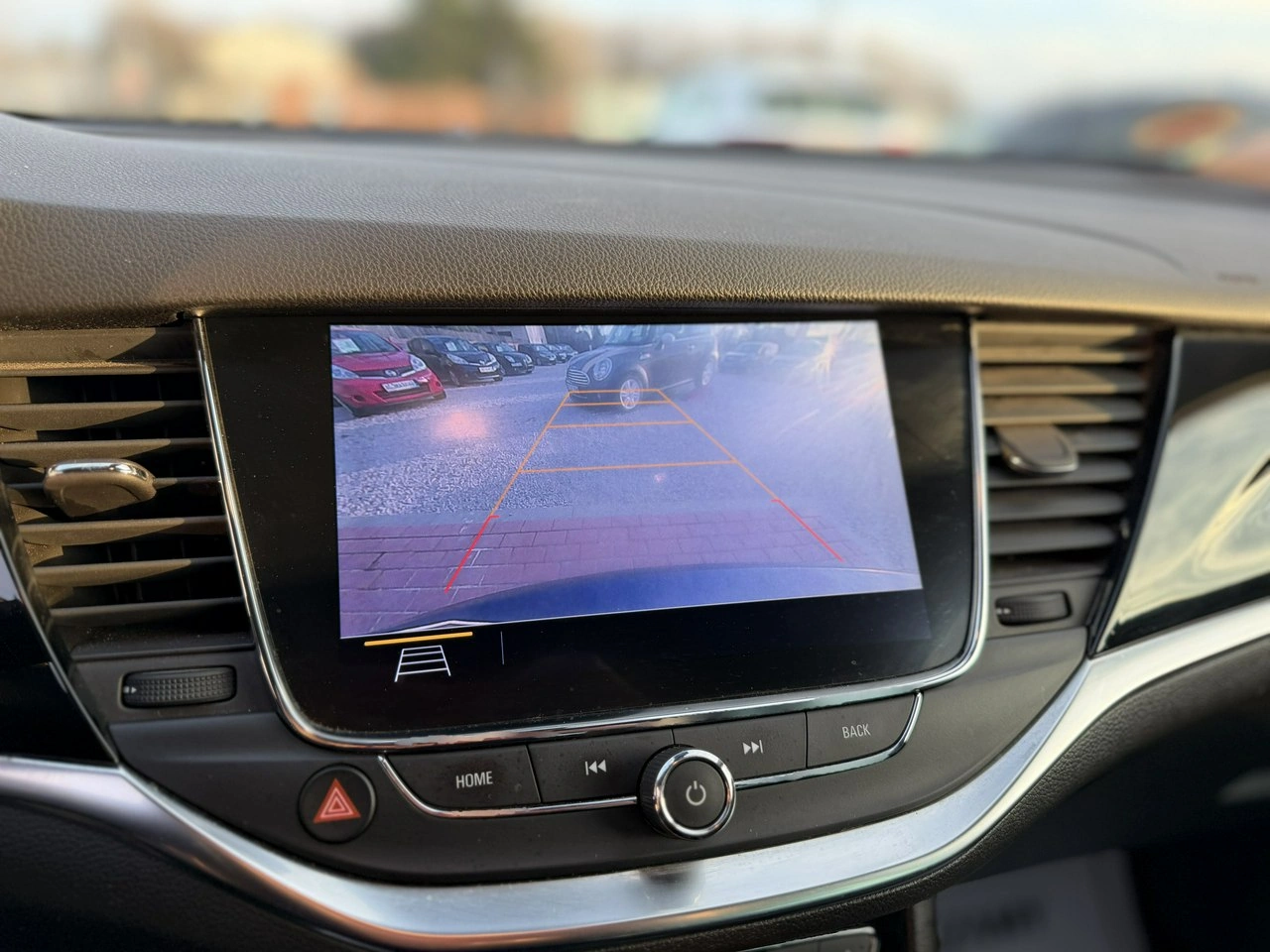 Opel Astra Sports Tourer - Zdjęcie 21