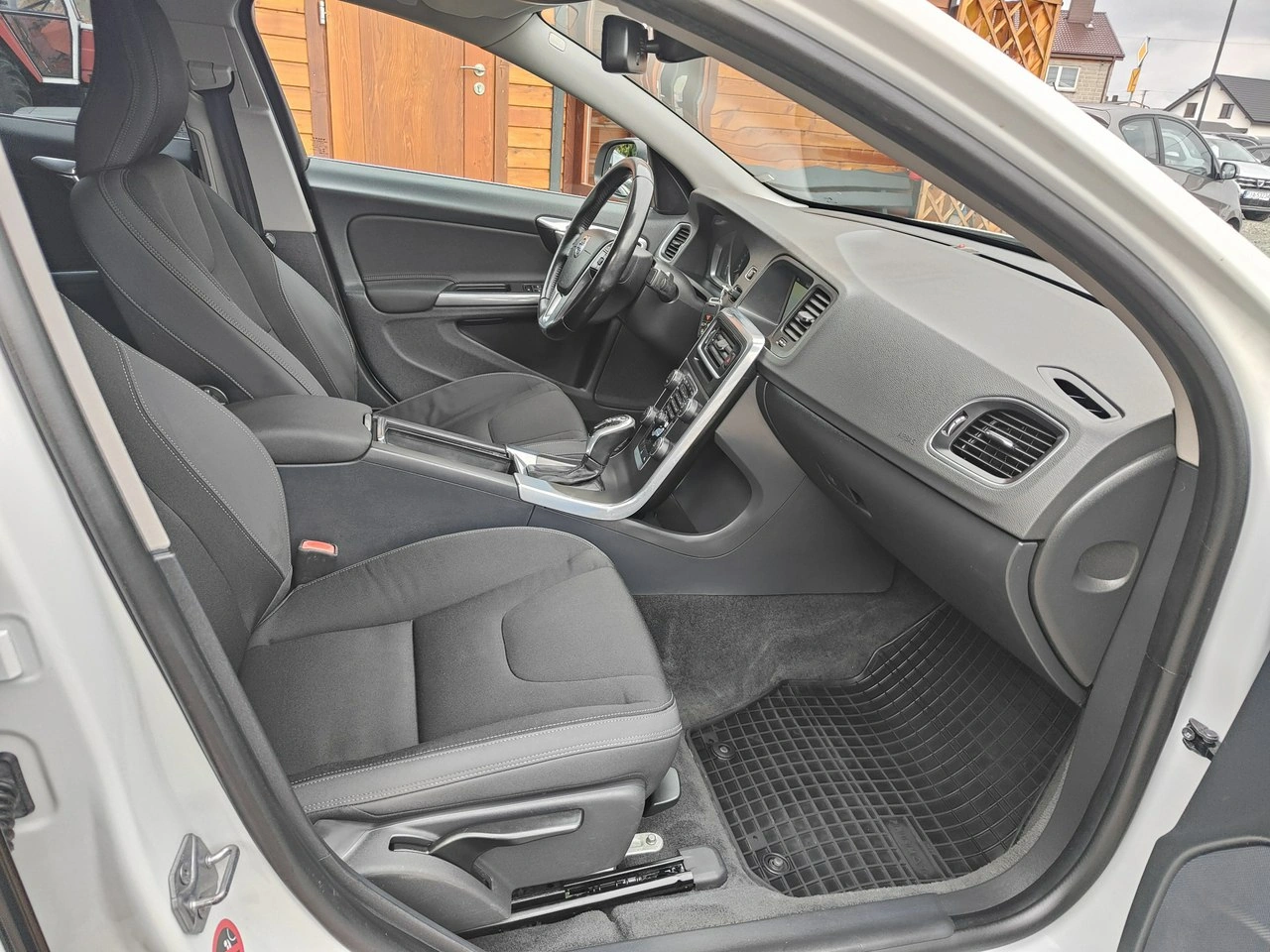 Volvo S60 - Zdjęcie 16