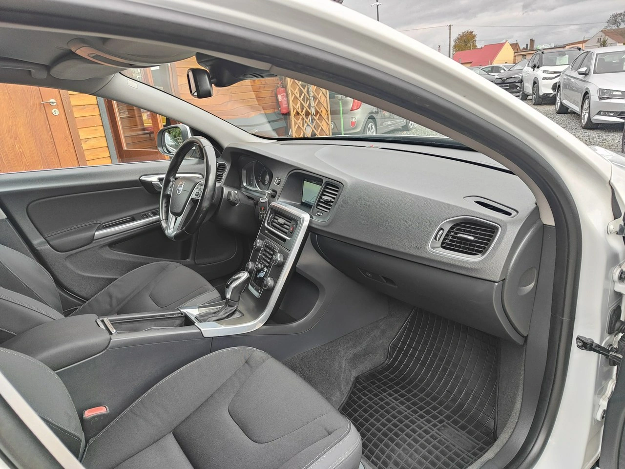 Volvo S60 - Zdjęcie 18