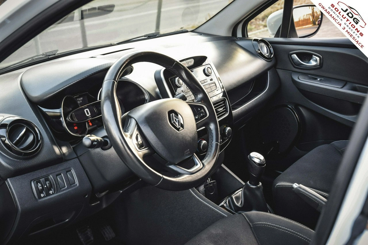 Renault Clio - Zdjęcie 17