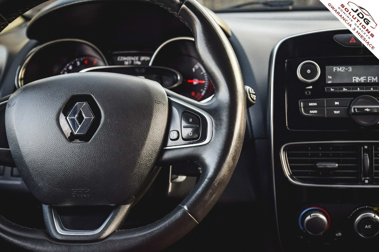 Renault Clio - Zdjęcie 22