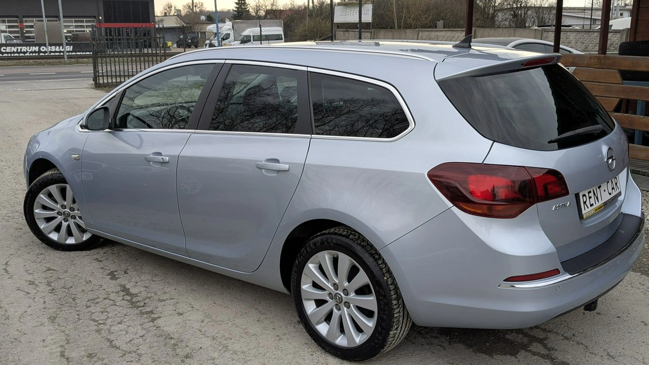 Opel Astra - Zdjęcie 8