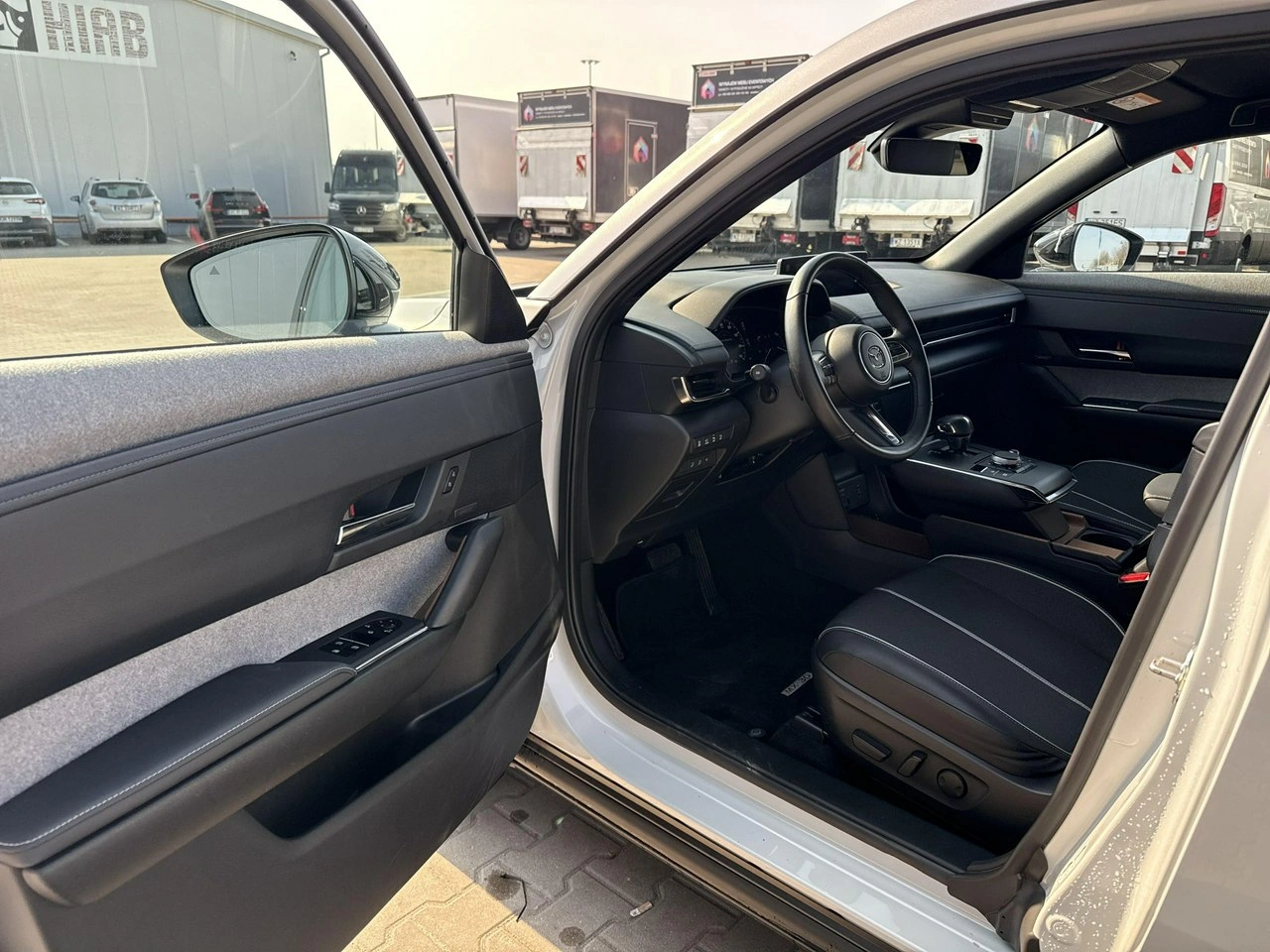 Mazda MX-30 - Zdjęcie 9