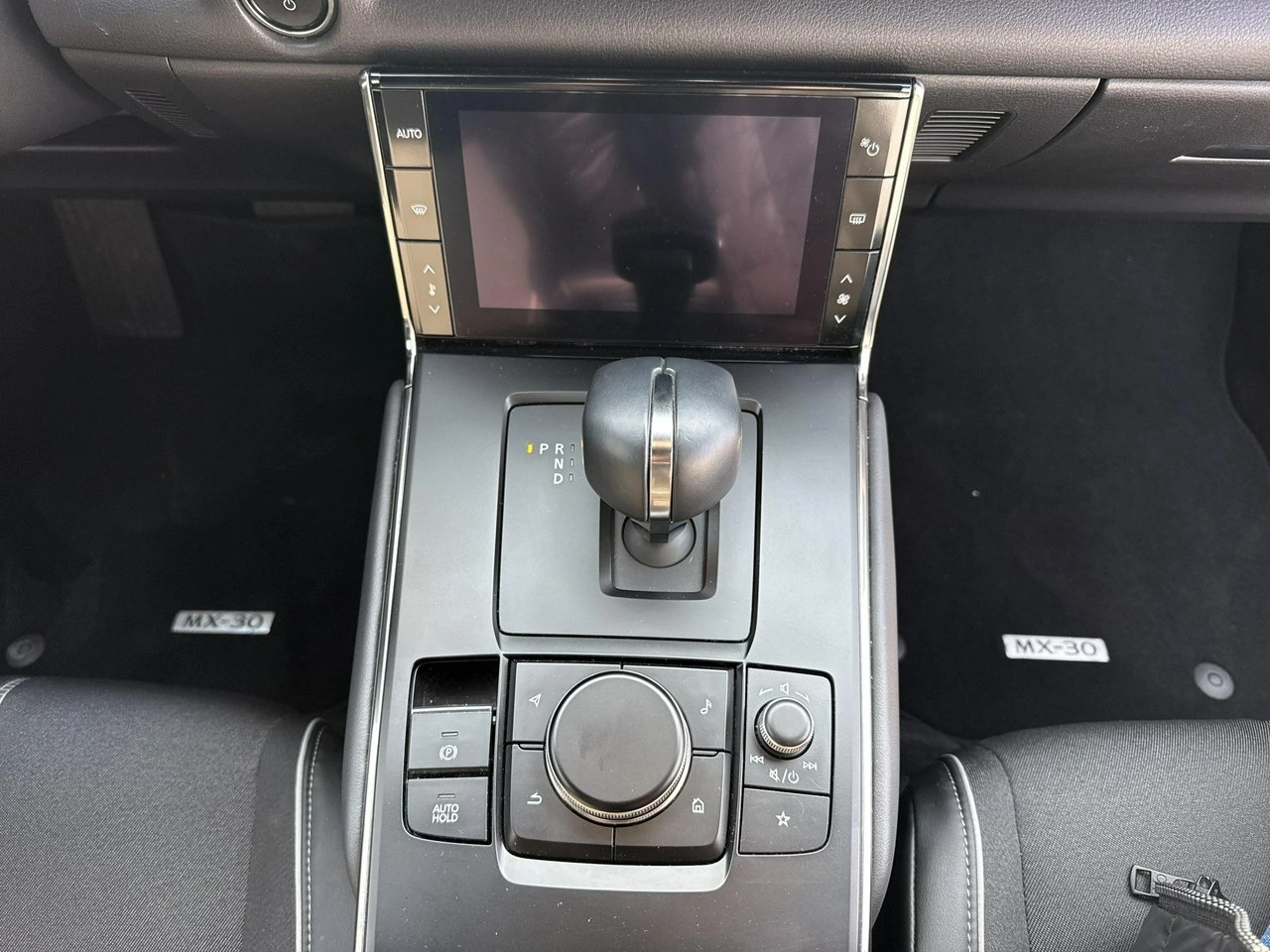 Mazda MX-30 - Zdjęcie 19
