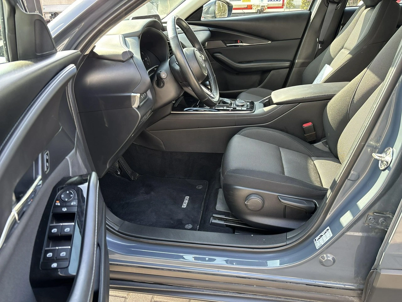 Mazda CX-30 - Zdjęcie 10