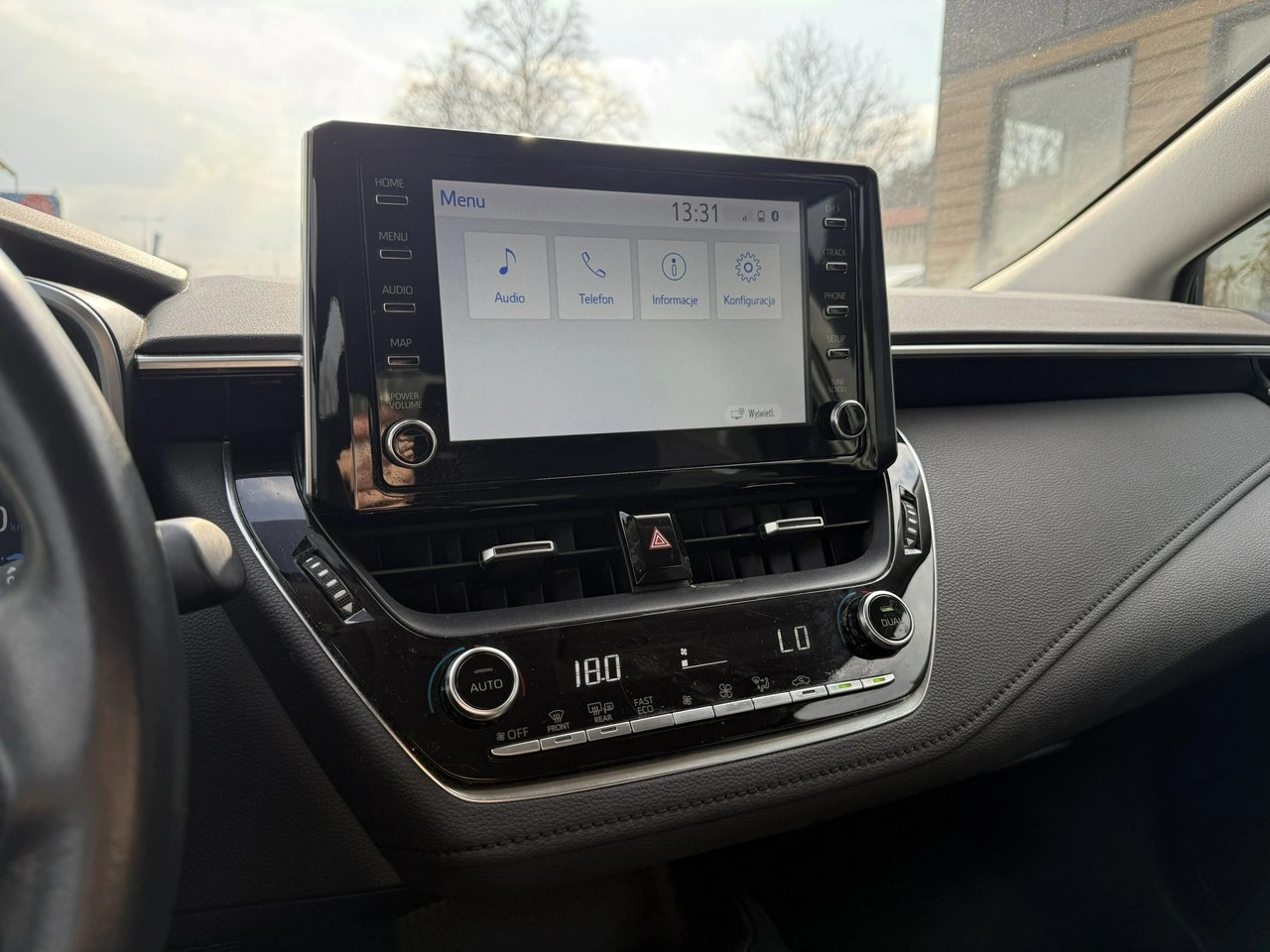 Toyota Corolla - Zdjęcie 9