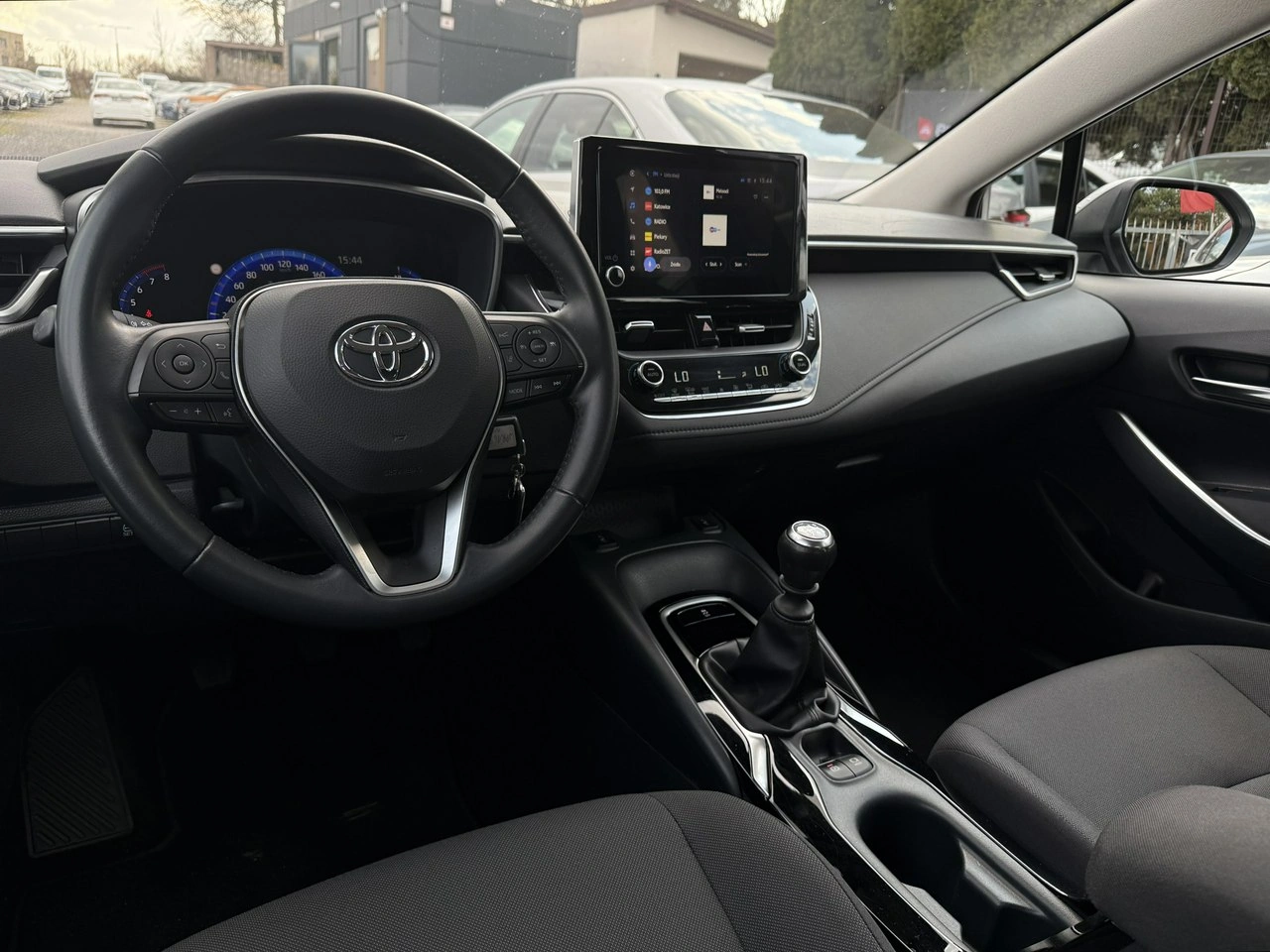 Toyota Corolla - Zdjęcie 12