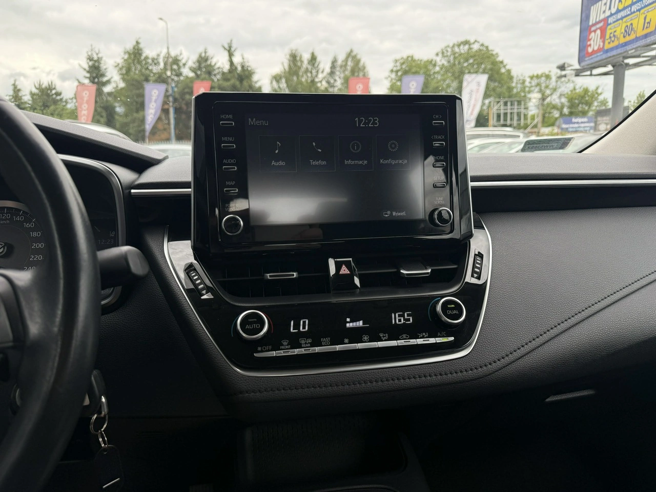 Toyota Corolla - Zdjęcie 19