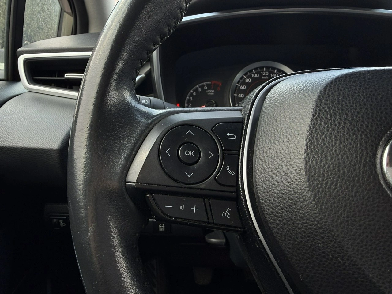 Toyota Corolla - Zdjęcie 8