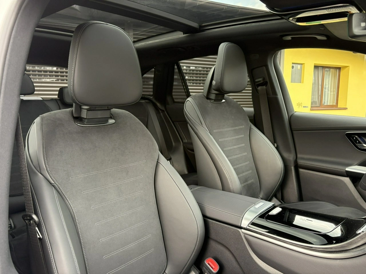 Mercedes GLC 200 - Zdjęcie 23