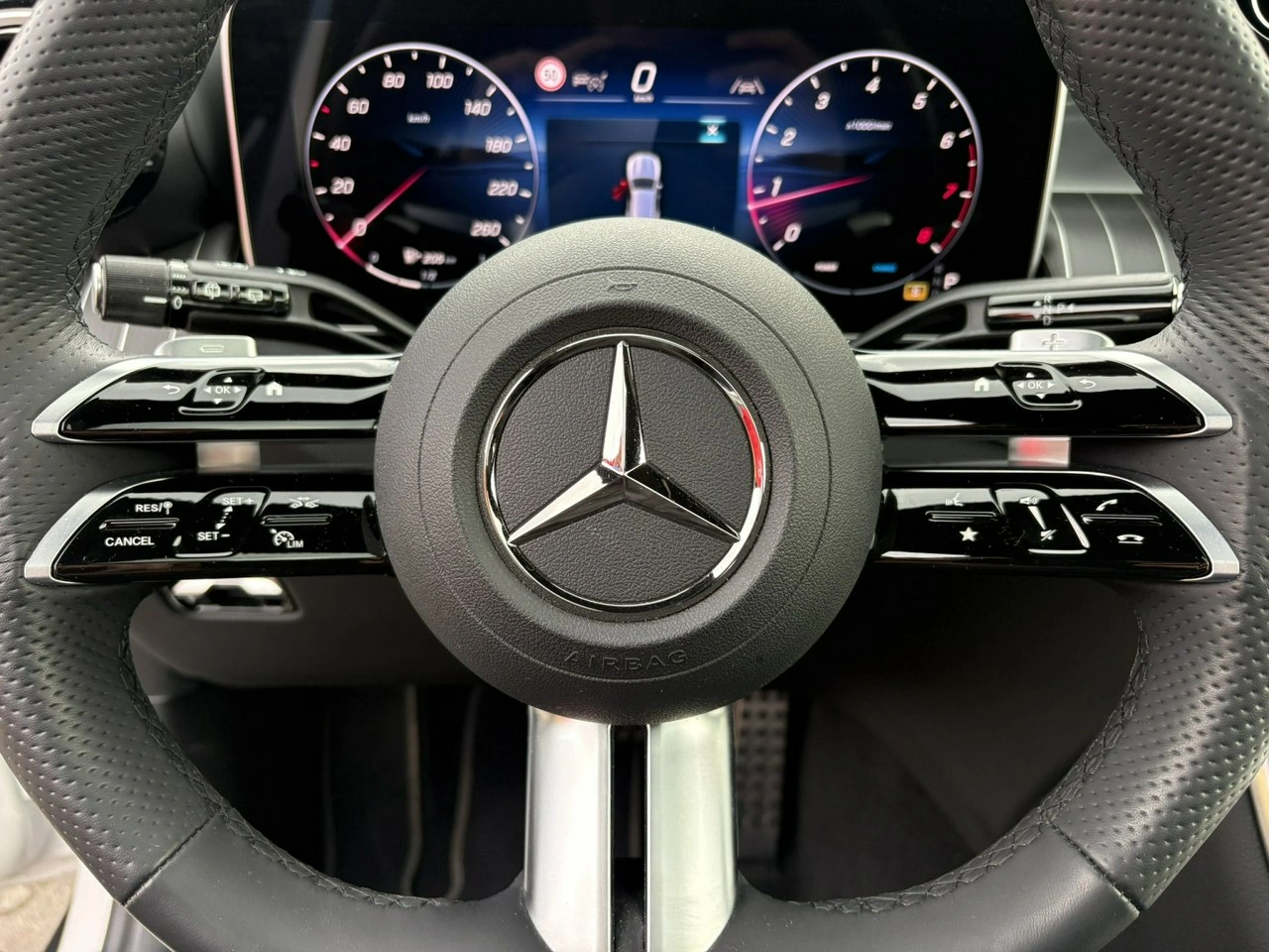 Mercedes GLC 200 - Zdjęcie 30