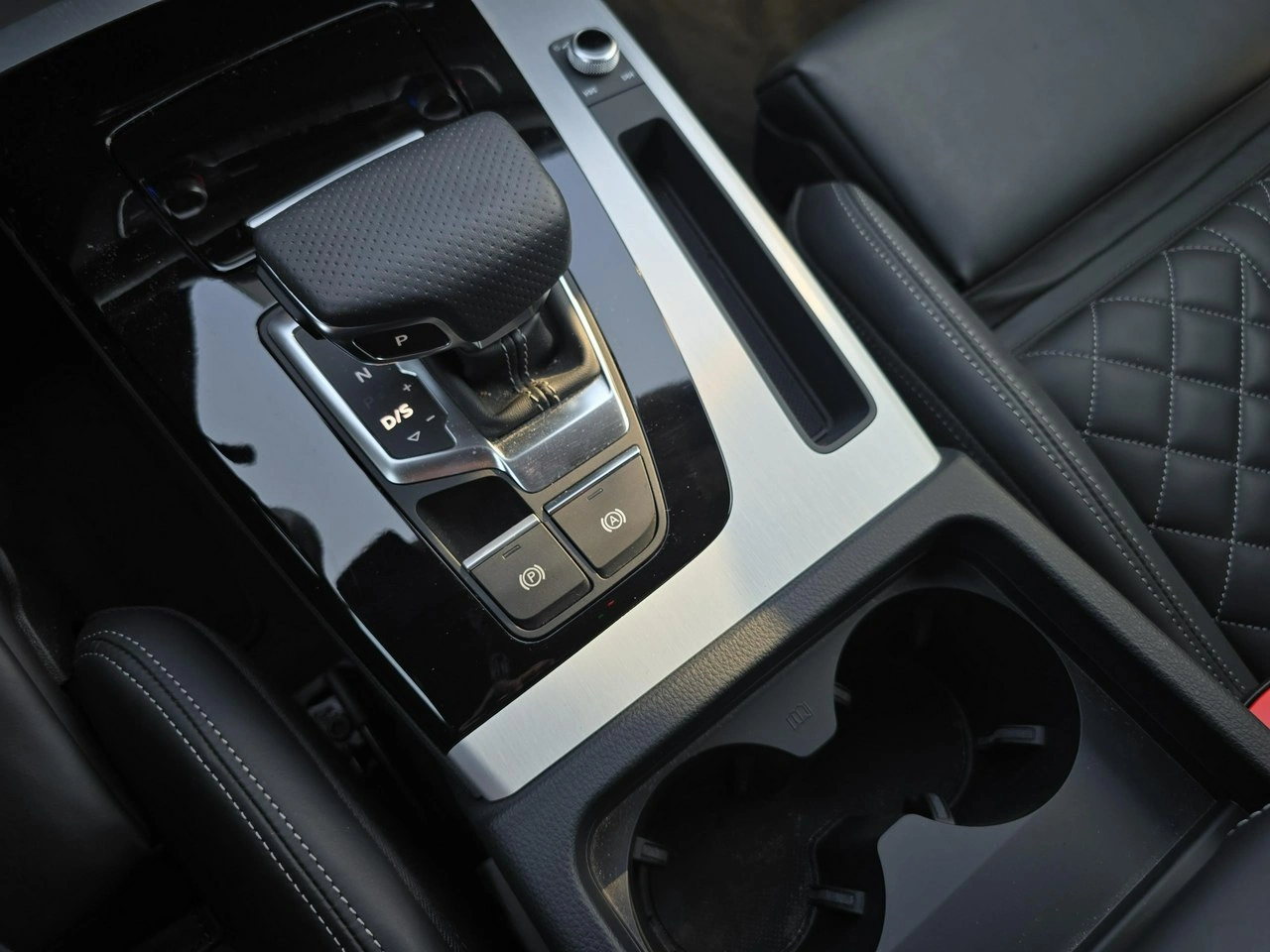 Audi Q5 - Zdjęcie 13