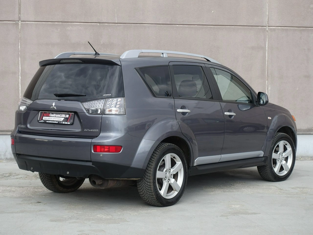 Mitsubishi Outlander - Zdjęcie 9