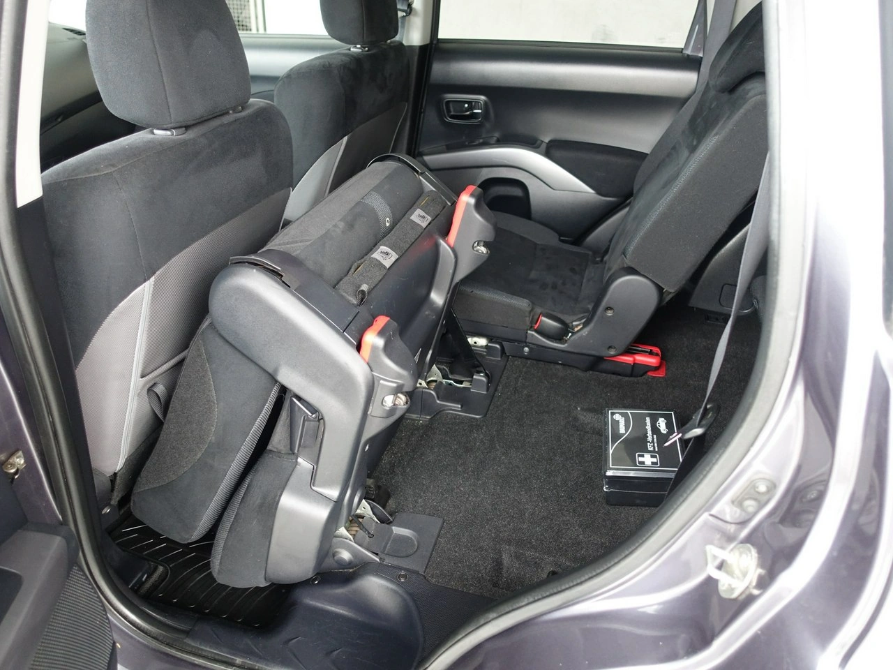 Mitsubishi Outlander - Zdjęcie 15