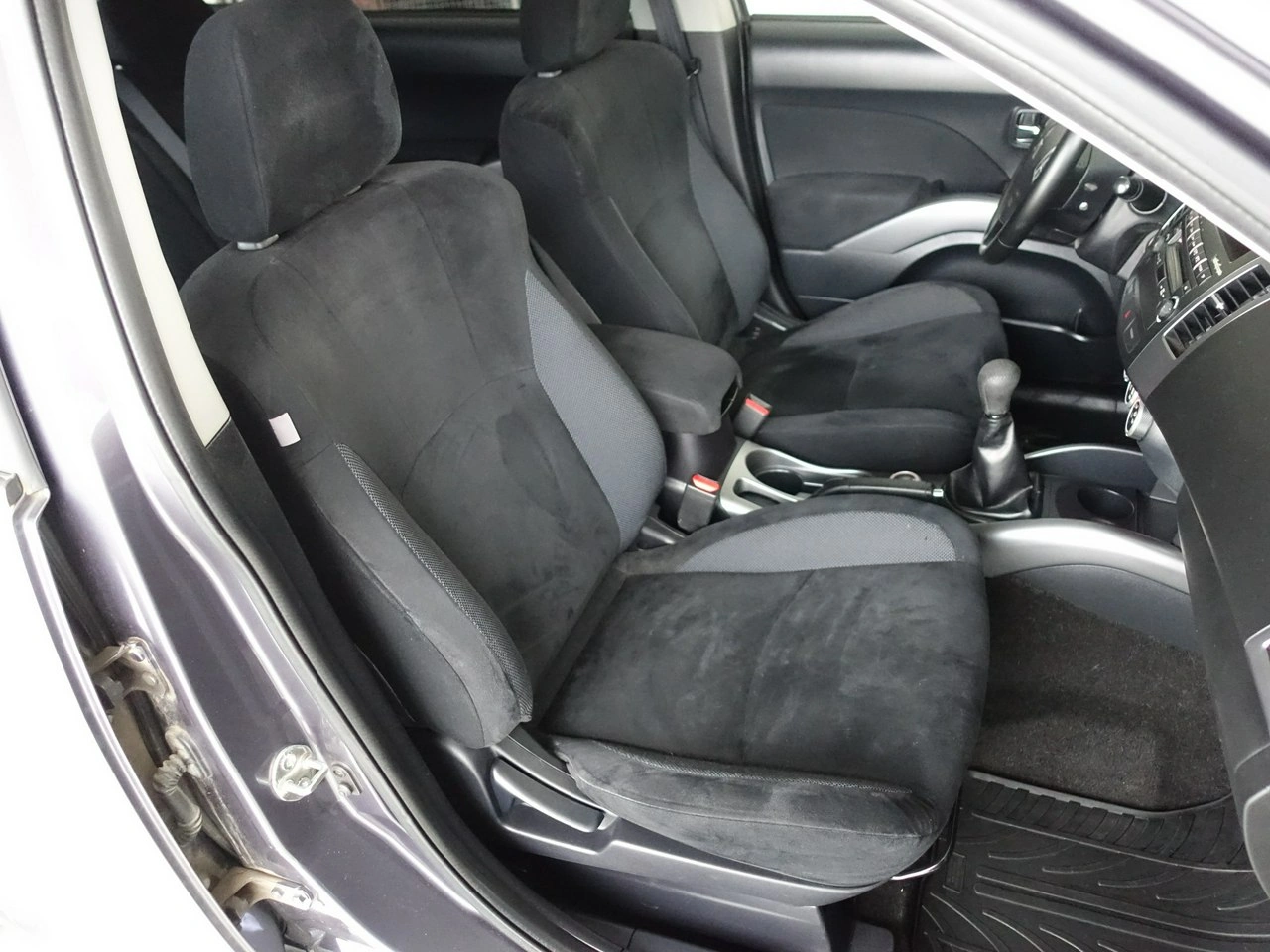 Mitsubishi Outlander - Zdjęcie 21