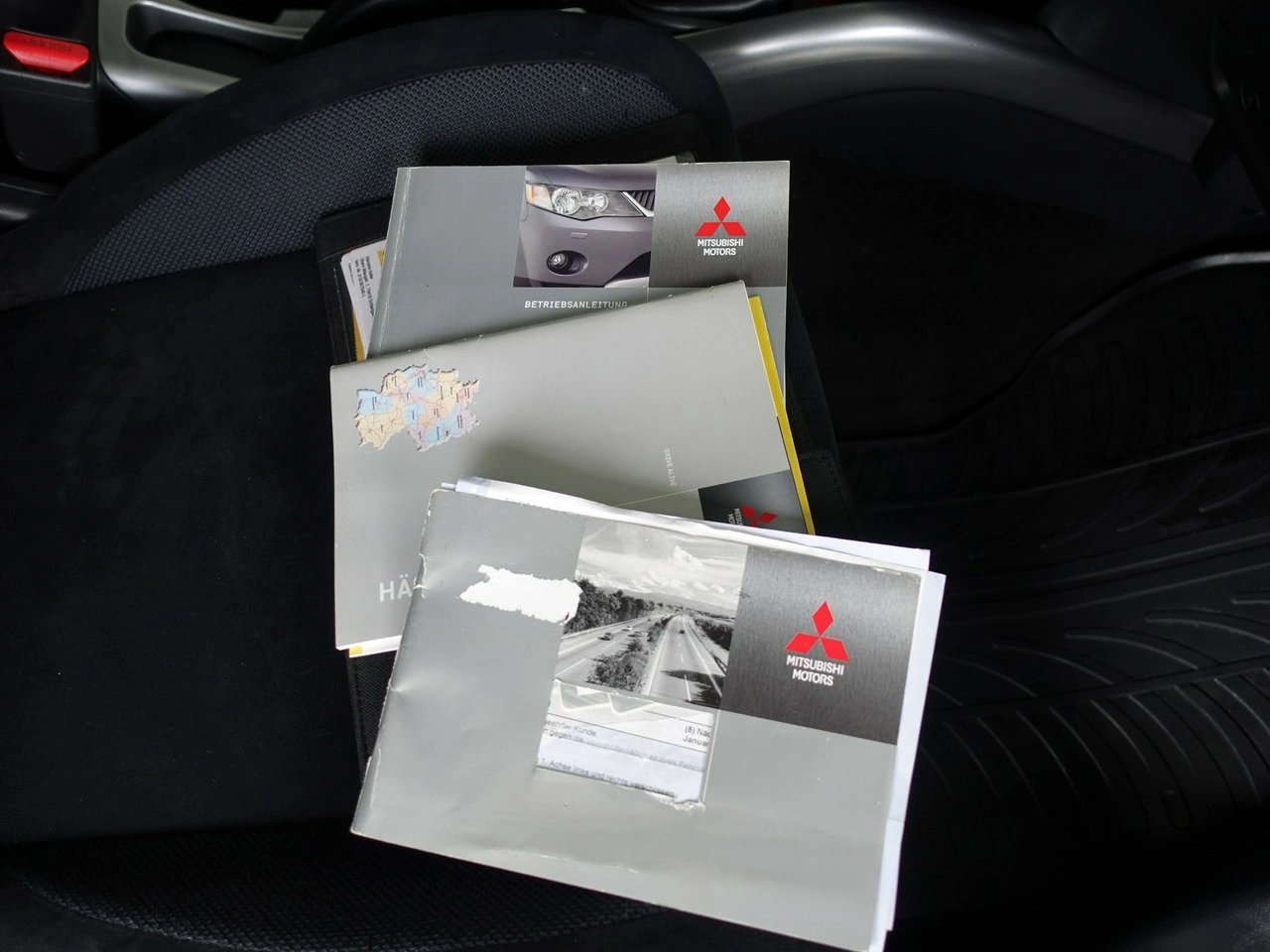 Mitsubishi Outlander - Zdjęcie 30