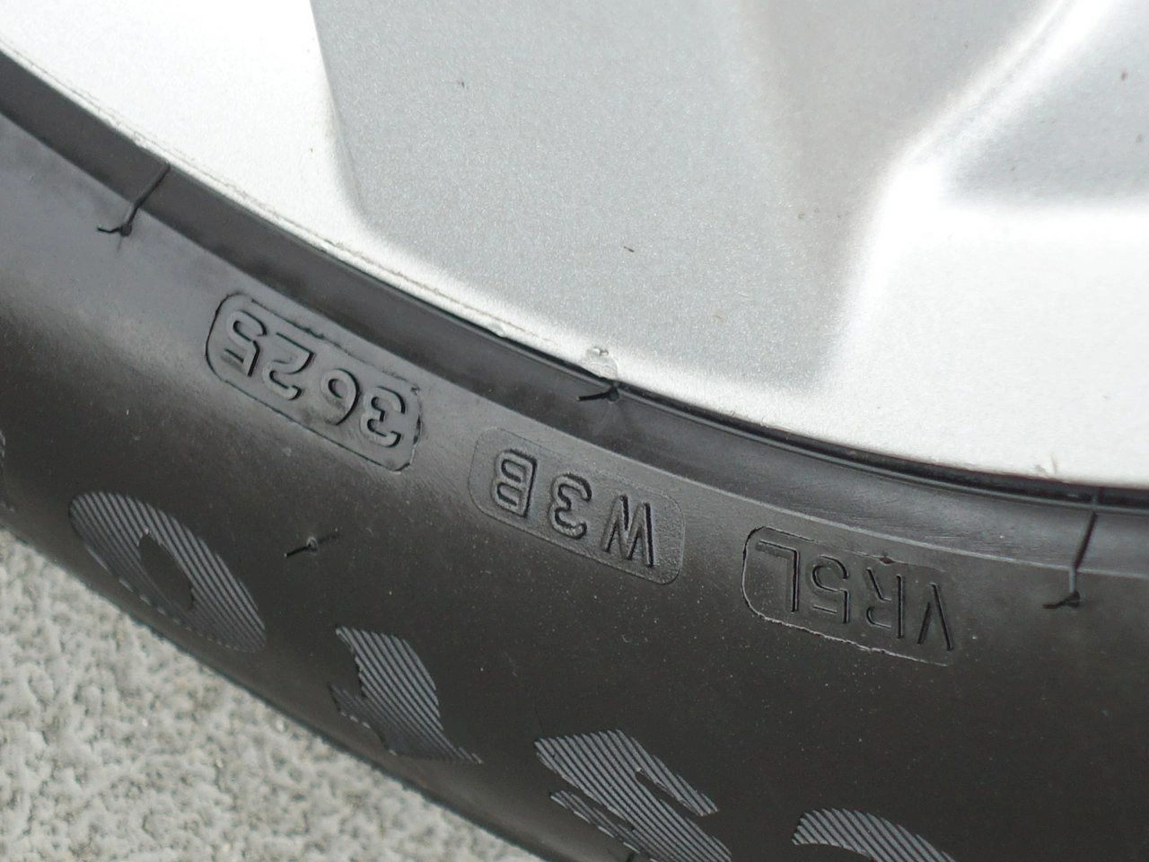 Mitsubishi Outlander - Zdjęcie 35