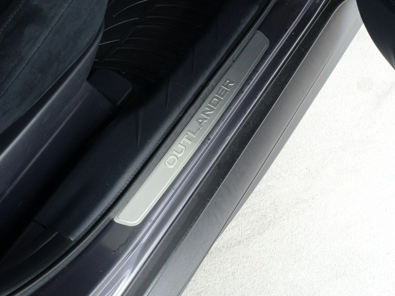 Mitsubishi Outlander - Zdjęcie 37