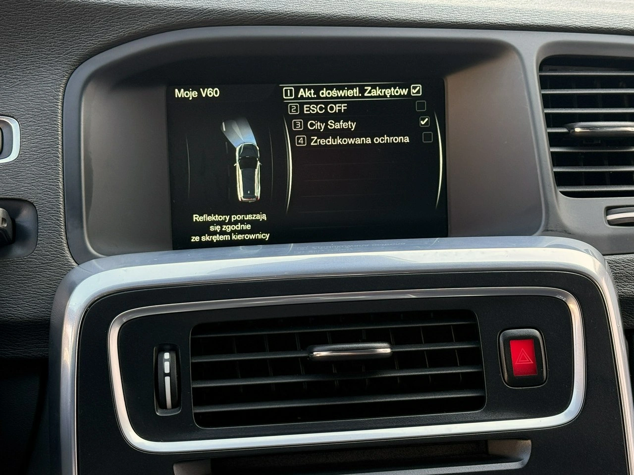 Volvo V60 - Zdjęcie 38